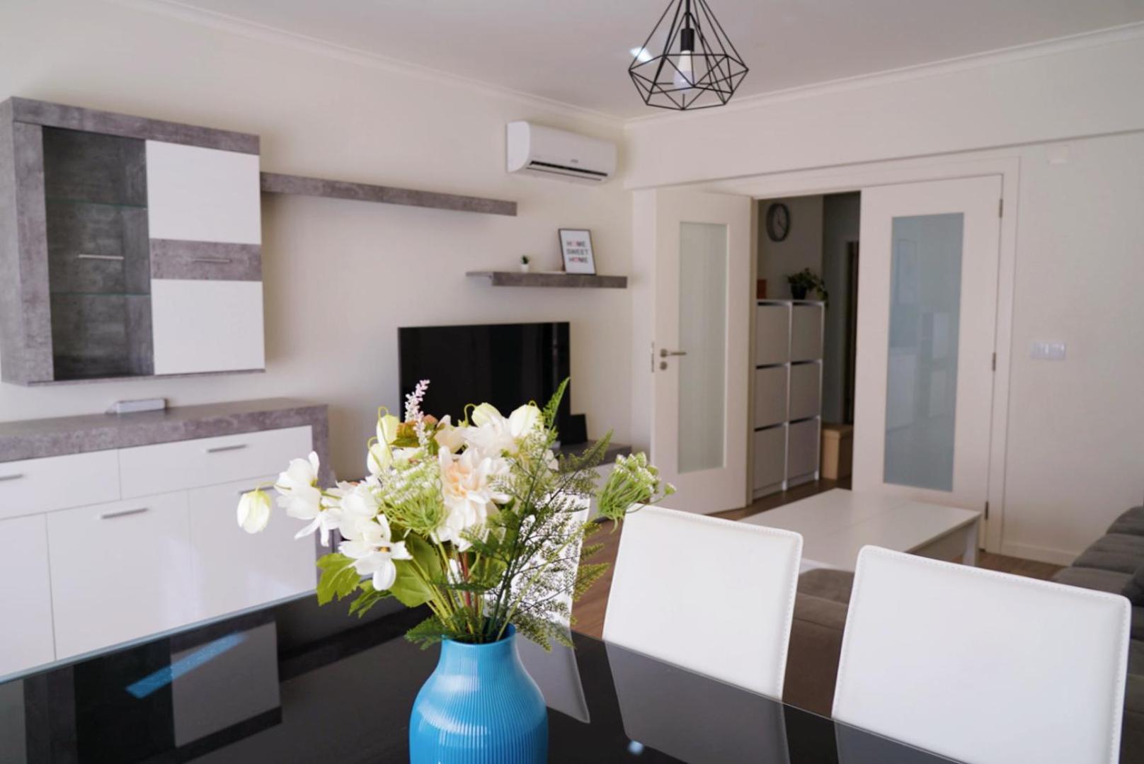 Apartment Always On The Way - Road In Montijo, Lisbon *